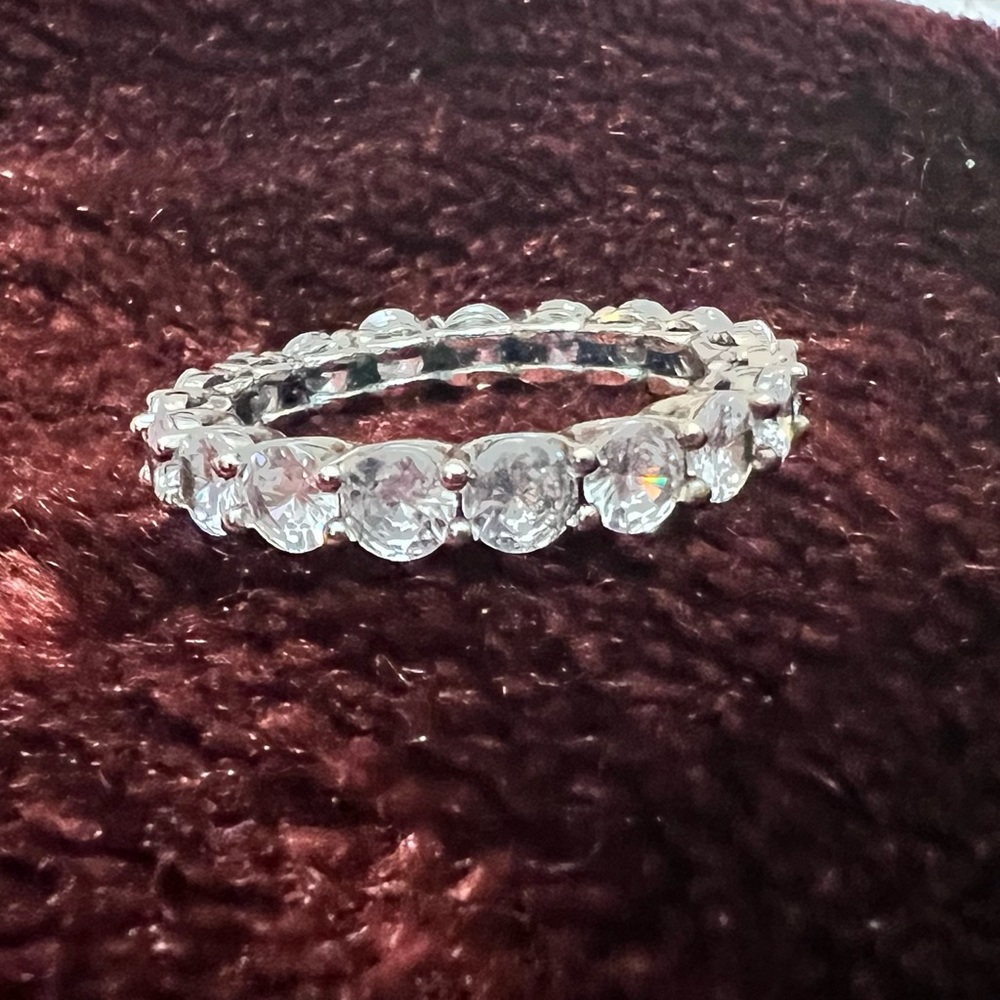 Circle of Love Ring CZ Silver 925 Size 10